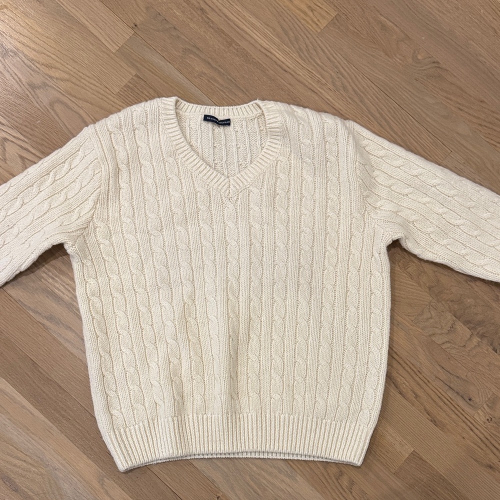 Brandy Melville Ivory Knit Sweater 90% wool